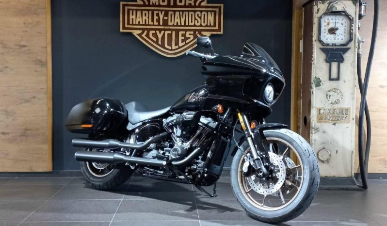 
								Harley Davidson Low rider ST 117 full									