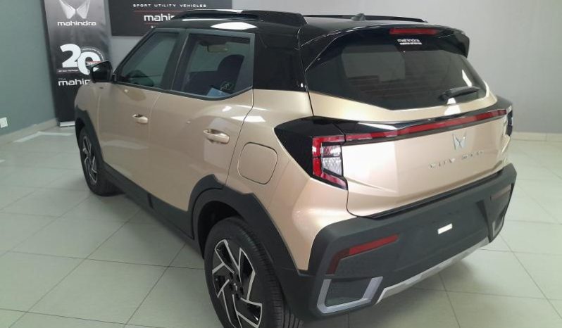 
								Mahindra Xuv3XO 1.2T Ax7l At full									
