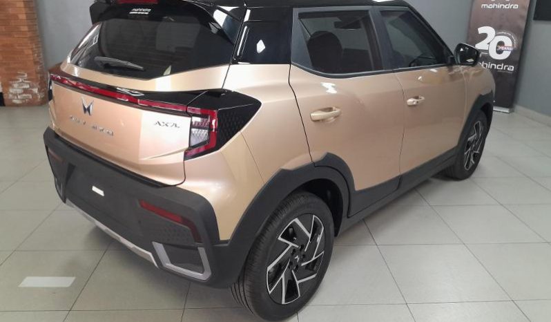
								Mahindra Xuv3XO 1.2T Ax7l At full									