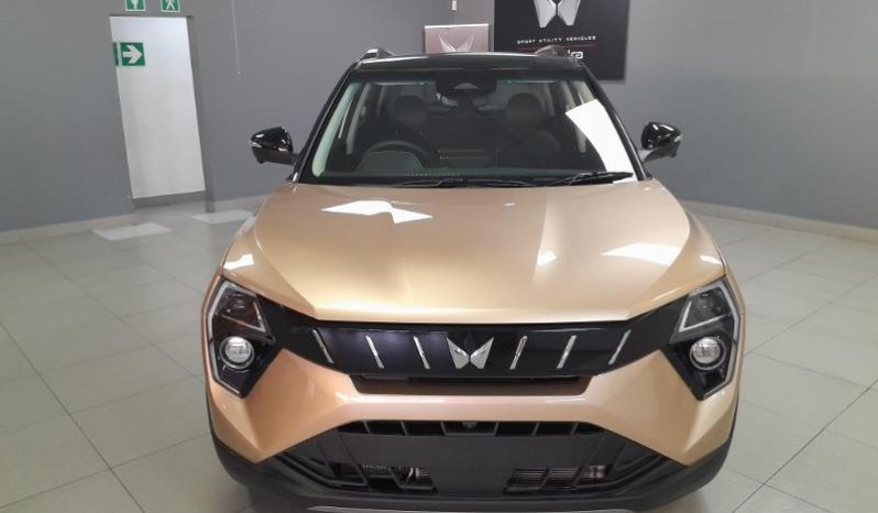 
								Mahindra Xuv3XO 1.2T Ax7l At full									