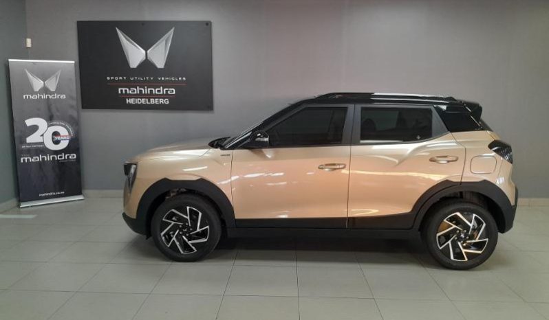 
								Mahindra Xuv3XO 1.2T Ax7l At full									