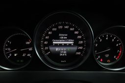 
										Mercedes Benz C-Class Sedan C 200 Blueefficiency Avantgarde 7G- full									