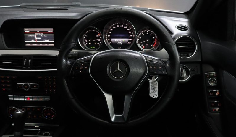 
								Mercedes Benz C-Class Sedan C 200 Blueefficiency Avantgarde 7G- full									