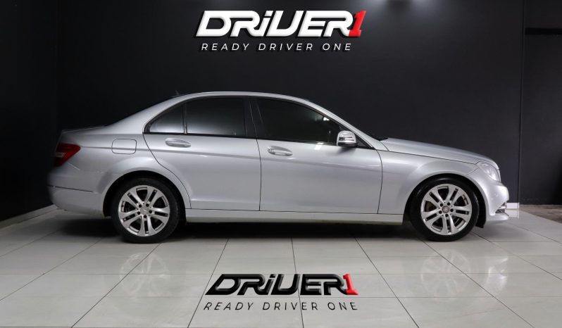 
								Mercedes Benz C-Class Sedan C 200 Blueefficiency Avantgarde 7G- full									