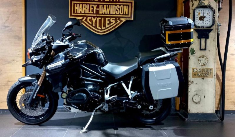 
								Triumph Tiger 1200 Explorer full									