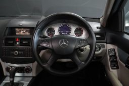 
										Mercedes Benz C-Class Sedan C 220cdi Avantgarde Touchshift full									