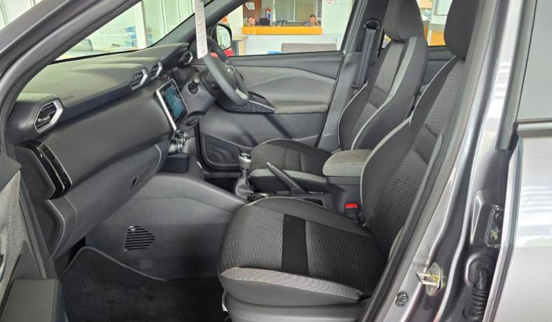 
								Nissan Magnite 1.0 Acenta full									