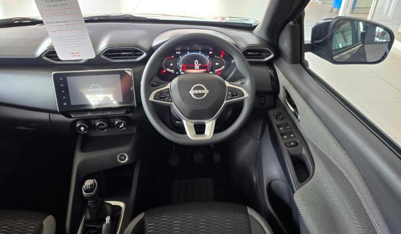 
								Nissan Magnite 1.0 Acenta full									