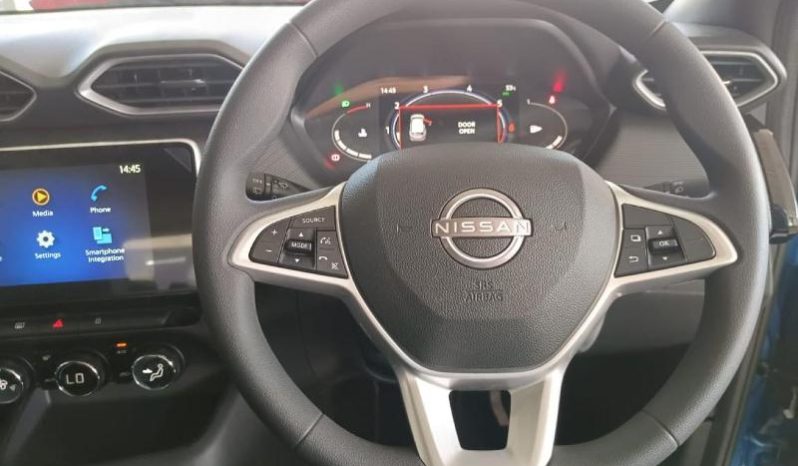 
								Nissan Magnite 1.0 Acenta full									
