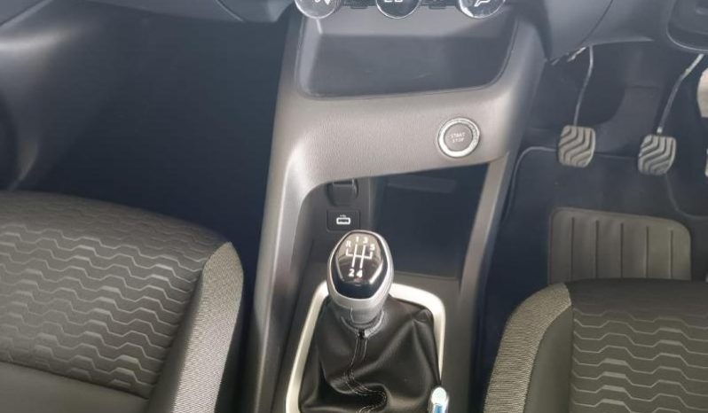 
								Nissan Magnite 1.0 Acenta full									