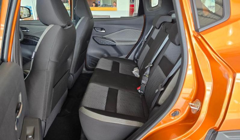 
								Nissan Magnite 1.0T Acenta full									