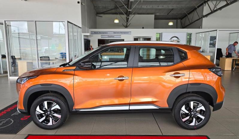 
								Nissan Magnite 1.0T Acenta full									