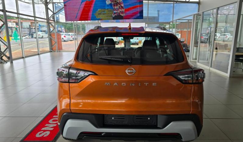 
								Nissan Magnite 1.0T Acenta full									