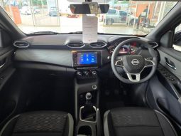 
										Nissan Magnite 1.0T Acenta full									