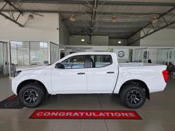 
										Nissan Navara 2.5D Xe D Cab 4X2 full									