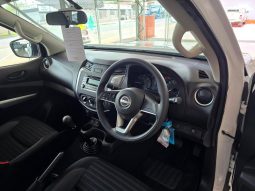 
										Nissan Navara 2.5D Xe D Cab 4X2 full									