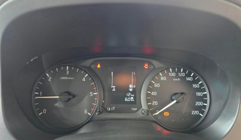
								Nissan Navara 2.5D Xe D Cab 4X2 full									