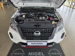 
										Nissan Navara 2.5D Xe D Cab 4X2 full									