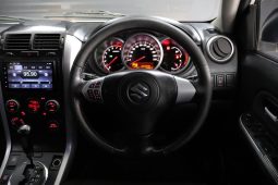 
										Suzuki Grand Vitara 2.4 At full									
