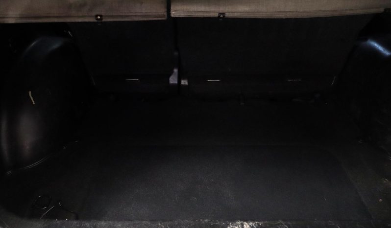 
								Suzuki Grand Vitara 2.4 At full									