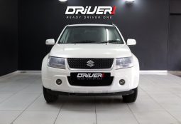 
										Suzuki Grand Vitara 2.4 At full									