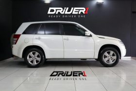 Suzuki Grand Vitara 2.4 At