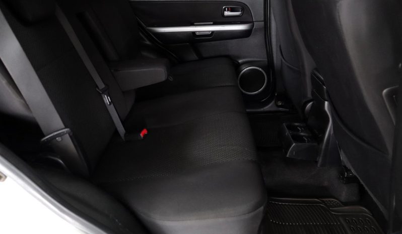 
								Suzuki Grand Vitara 2.4 At full									