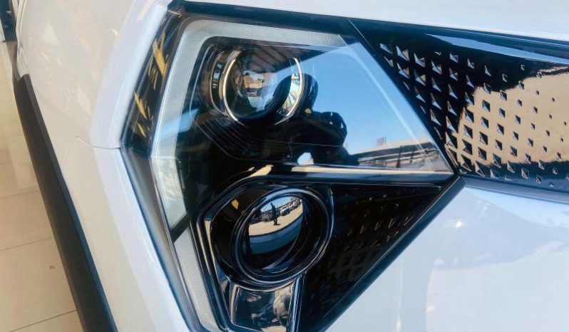 
								Mahindra XUV 3X0 1.2 MX1 MT – PV full									