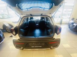 
										Mahindra XUV 3X0 1.2 MX1 MT – PV full									