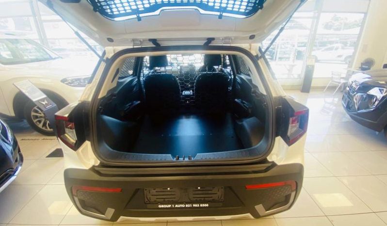 
								Mahindra XUV 3X0 1.2 MX1 MT – PV full									