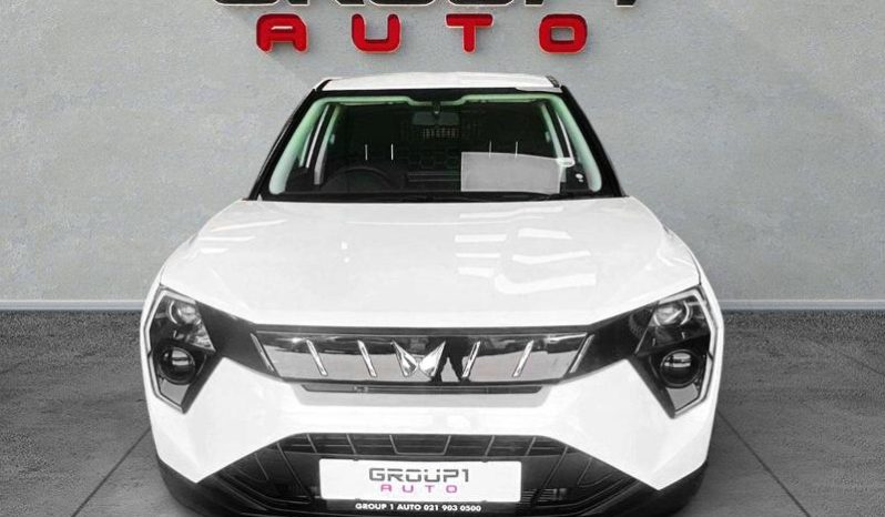 
								Mahindra XUV 3X0 1.2 MX1 MT – PV full									