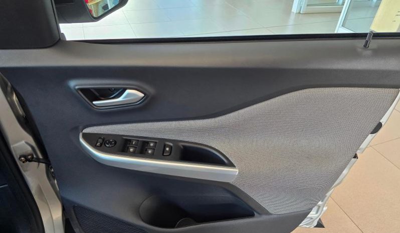 
								Nissan Magnite 1.0 Visia Amt full									