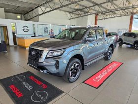 Nissan Navara 2.5D Le D Cab 4X2 At