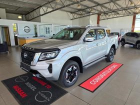Nissan Navara 2.5D Le D Cab 4X2 At