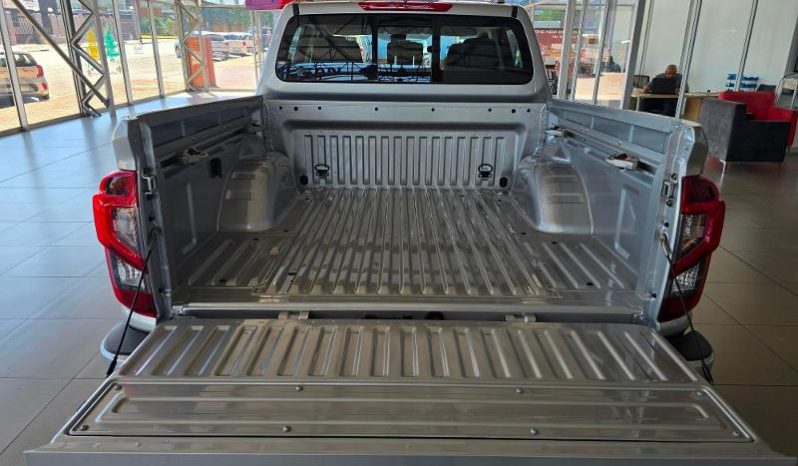 
								Nissan Navara 2.5D Le D Cab 4X2 At full									