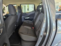 
										Nissan Navara 2.5D Le D Cab 4X2 At full									