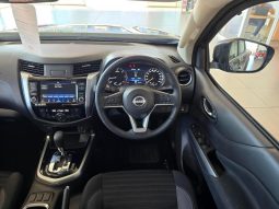 
										Nissan Navara 2.5D Le D Cab 4X2 At full									
