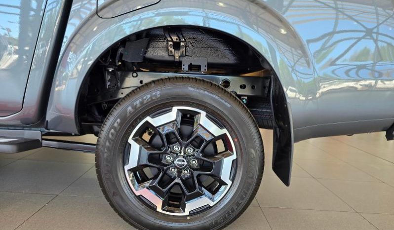 
								Nissan Navara 2.5D Le D Cab 4X2 At full									