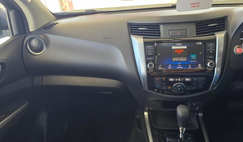 
								Nissan Navara 2.5D Le D Cab 4X2 At full									