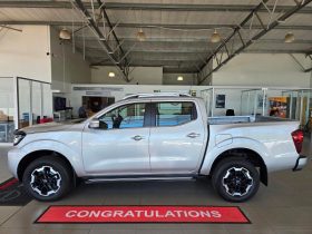 Nissan Navara 2.5D Le D Cab 4X2 At