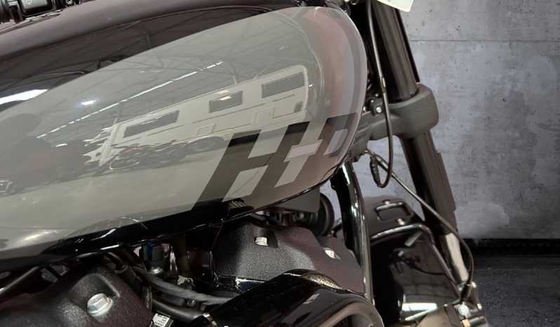 
								Harley Davidson Softail Fat Bob 114 full									
