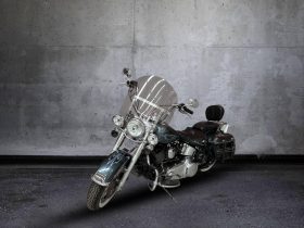 Harley Davidson Softail Heritage Classic 103