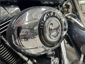 Harley Davidson Softail Heritage Classic 103
