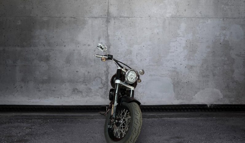 
								Harley Davidson Softail Slim full									