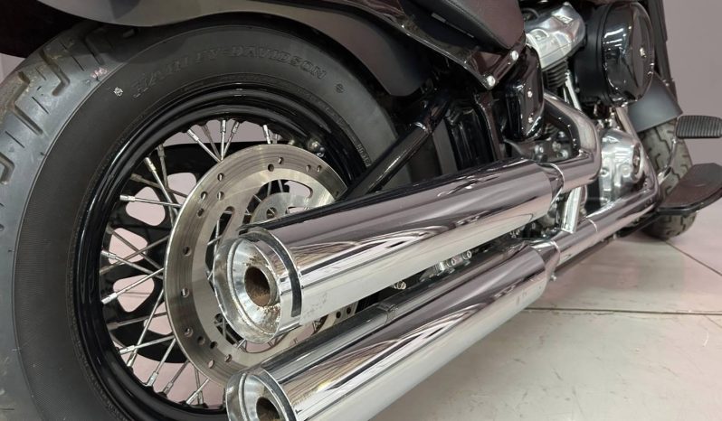 
								Harley Davidson Softail Slim full									