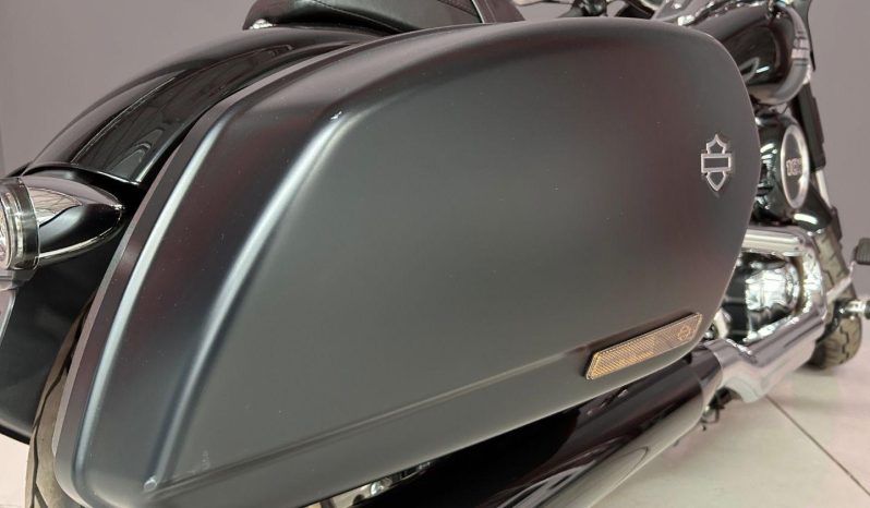 
								Harley Davidson Softail Sport Glide full									