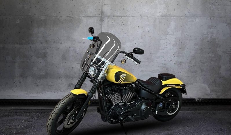 
								Harley Davidson Softail Street Bob 114 full									