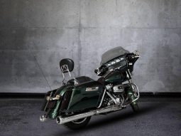 
										Harley Davidson Touring Street Glide full									