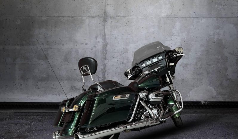 
								Harley Davidson Touring Street Glide full									