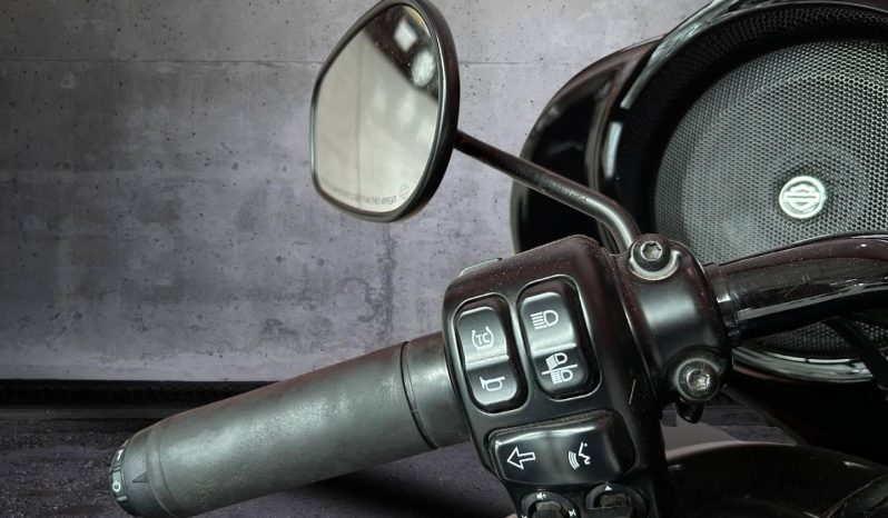 
								Harley Davidson Ultra Limited 114 Anniversary full									